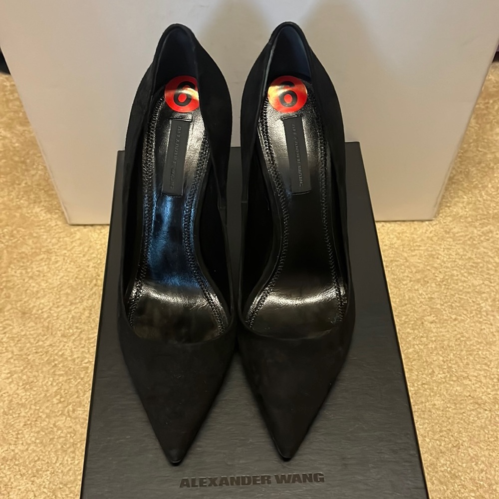 Alexander Wang high heel pump. Size:36. Heel height:10cm. Color: black.